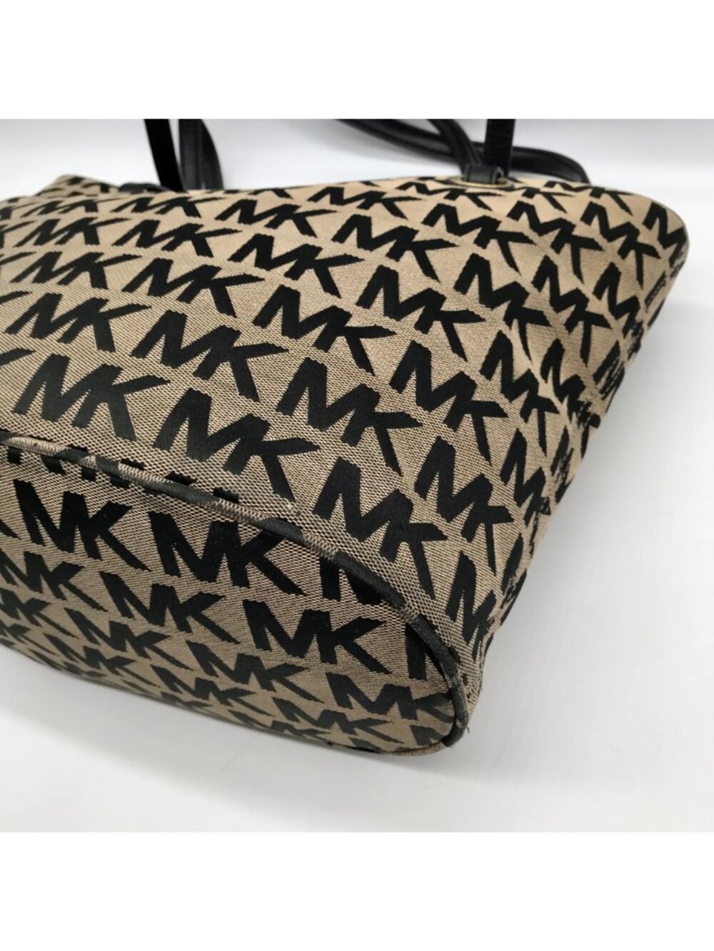 Michael Kors Beige & Black Canvas Jet Set Tote Bag - Picture 6 of 11
